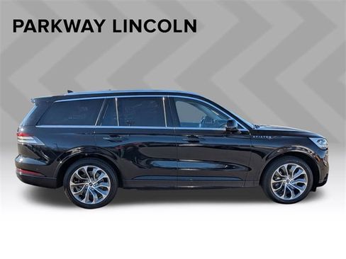 Used 2022 Lincoln Aviator Grand Touring w/ Equipment Group 301A image 4