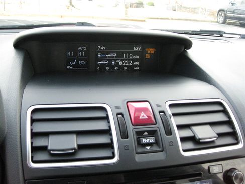 Used 2018 Subaru Forester 2.5i Touring w/ Popular Package #3B image 19