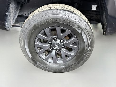 Used 2022 Toyota Tacoma SR image 36