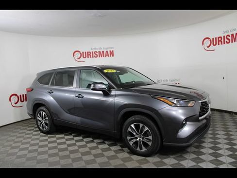 Used 2023 Toyota Highlander XLE FWD image 10