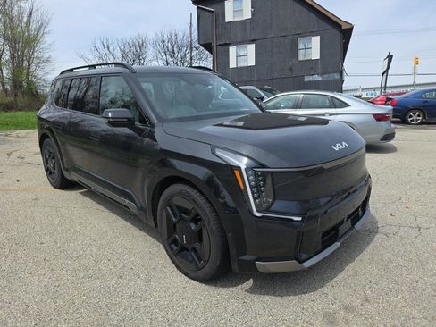 Used 2024 Kia EV9 GT-Line image 2