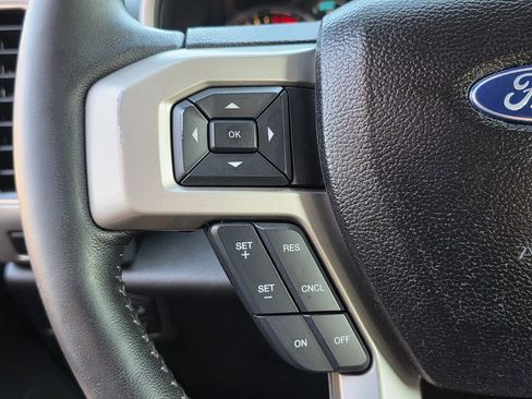 Used 2017 Ford F150 Lariat w/ Equipment Group 502A Luxury image 33