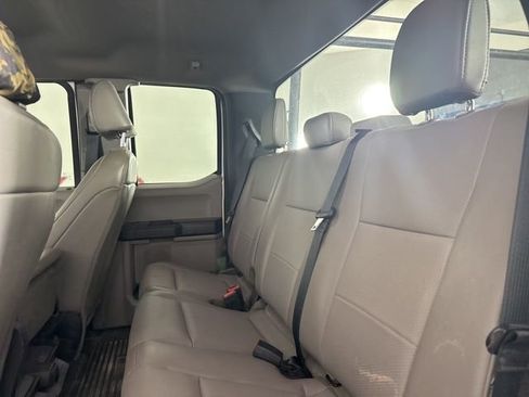 Used 2022 Ford F250 XL w/ Power Equipment Group image 13