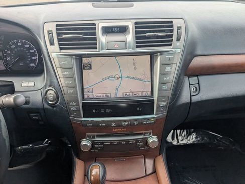 Used 2011 Lexus LS 460 AWD w/ Comfort Pkg image 12