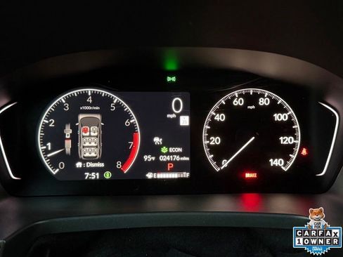 Used 2024 Honda Pilot Touring image 8