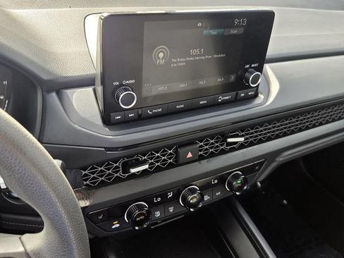 Certified 2025 Honda Accord SE image 21
