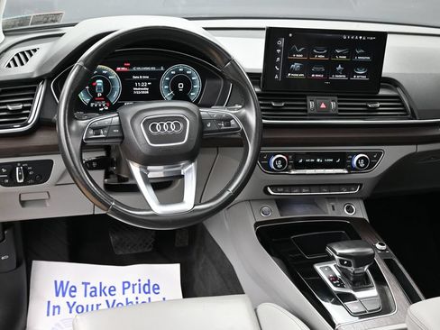 Used 2022 Audi Q5 e Premium w/ Convenience Package AWD/4WD image 35