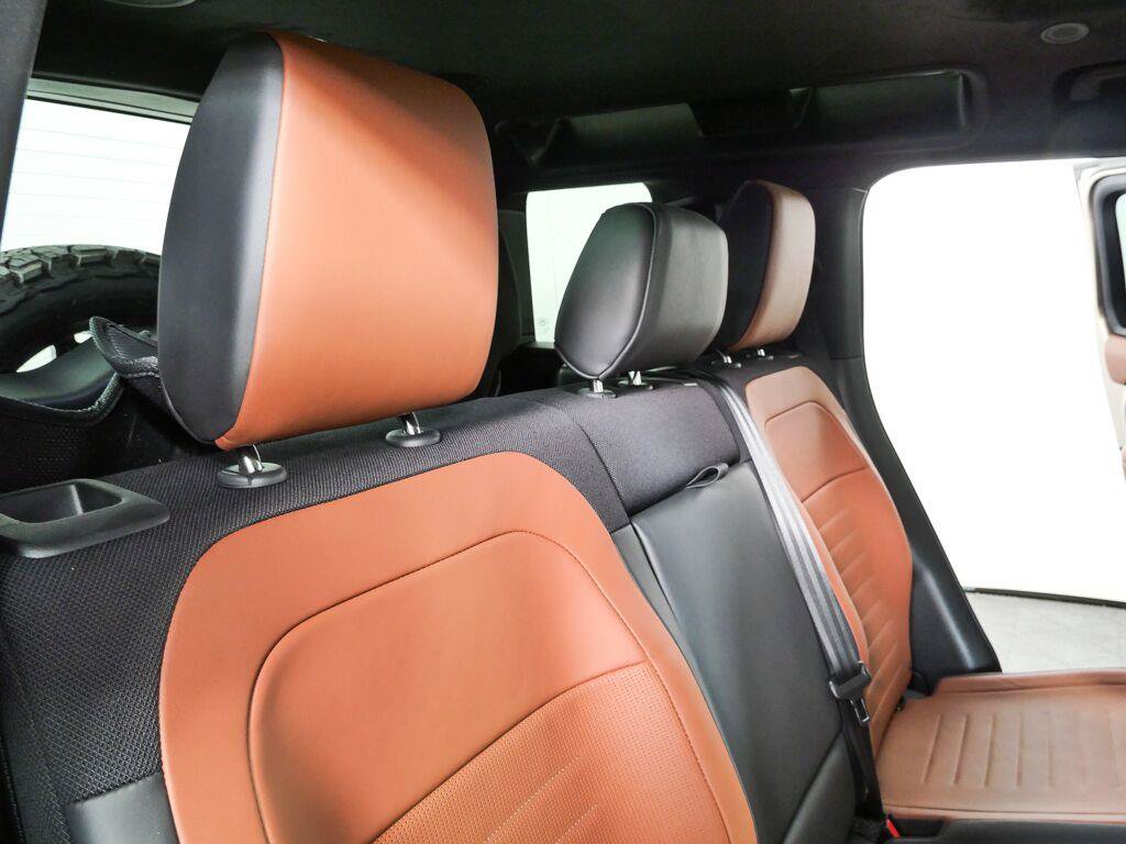 Used 2026 Land Rover Defender 110 OCTA AWD/4WD image 24