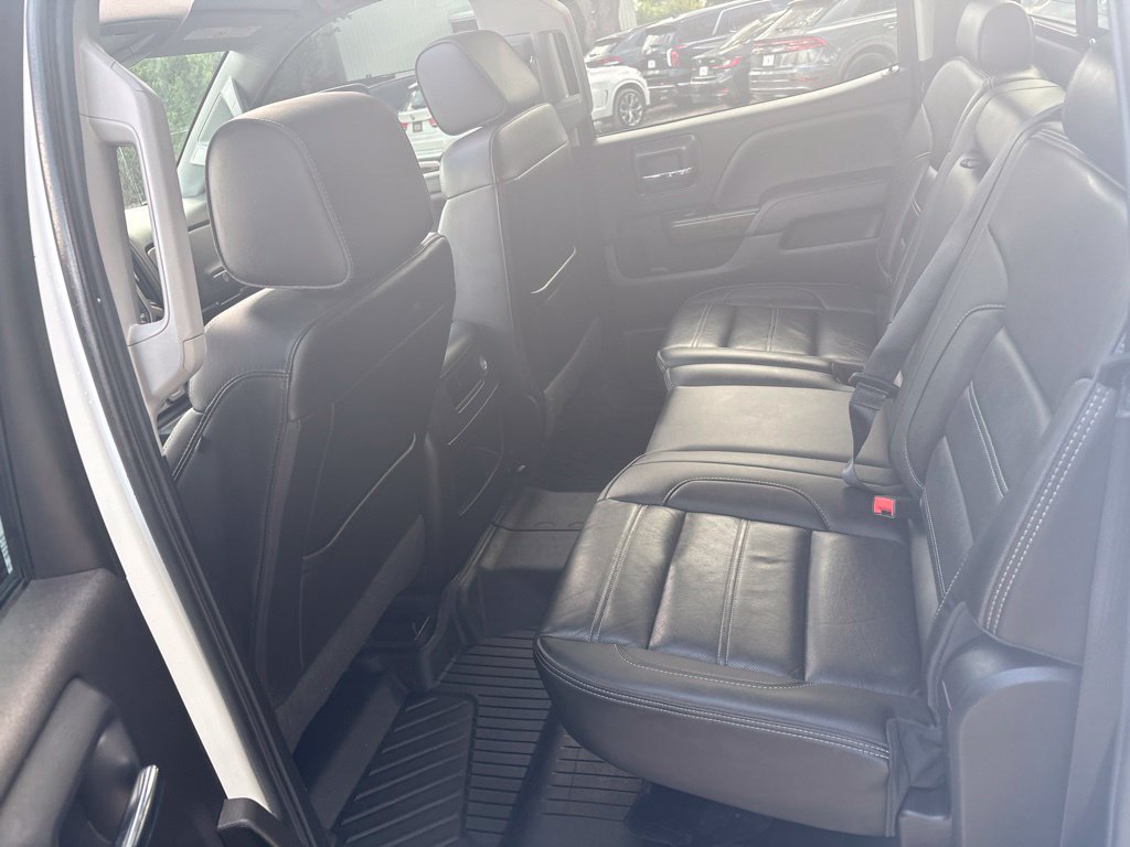 Used 2019 GMC Sierra 2500 Denali w/ Duramax Plus Package AWD/4WD image 19
