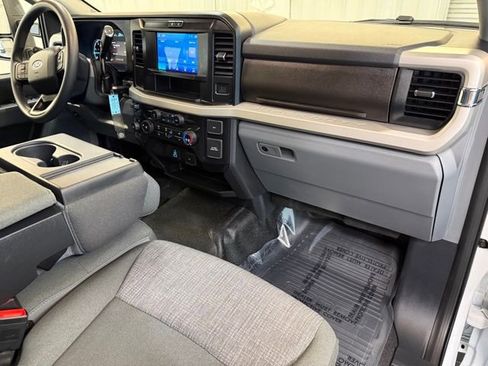 Used 2025 Ford F350 XLT w/ FX4 Off-Road Package image 19
