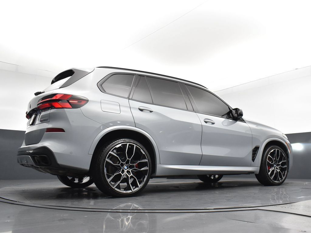 Used 2024 BMW X5 M60i AWD/4WD image 25