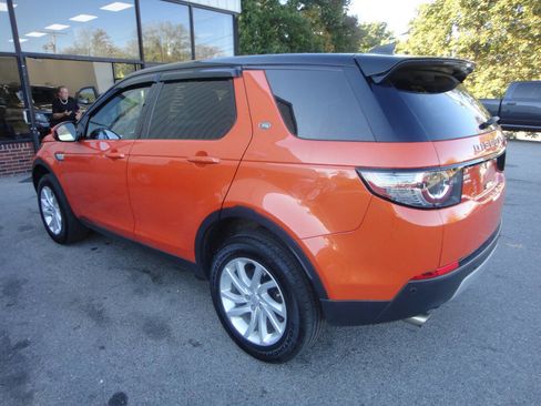 Used 2017 Land Rover Discovery Sport HSE image 4