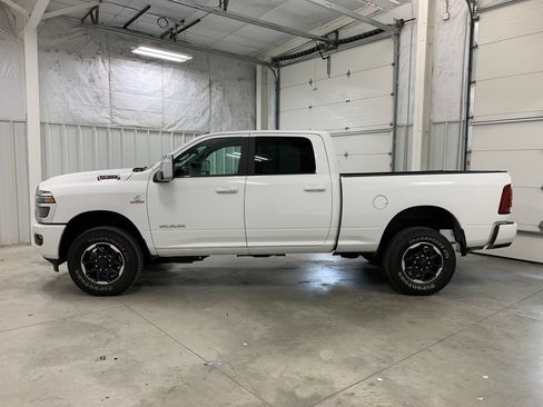 Used 2026 RAM 2500 Laramie AWD/4WD image 20