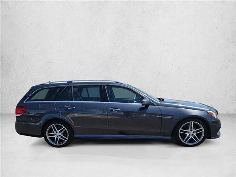 Used 2015 Mercedes-Benz E 350 4MATIC Wagon image 4