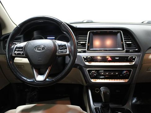 Used 2018 Hyundai Sonata SEL FWD image 12