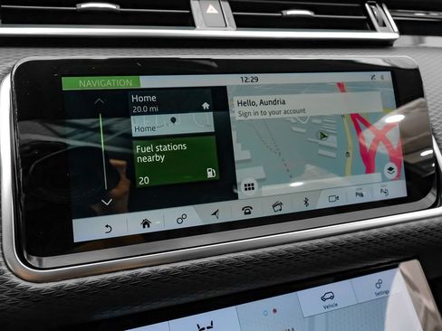 Used 2019 Land Rover Range Rover Velar R-Dynamic SE AWD/4WD image 21
