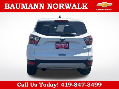 Used 2017 Ford Escape SE FWD image 5