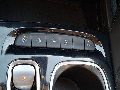 Used 2021 Buick Envision Preferred image 25