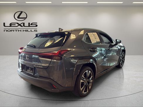 Used 2025 Lexus UX 300h AWD w/ Accessory Package (Z1) image 5