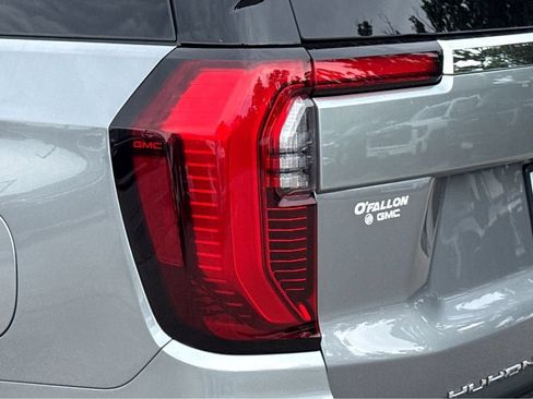 New 2026 GMC Yukon XL Elevation w/ LPO, Get Active Package AWD/4WD image 21