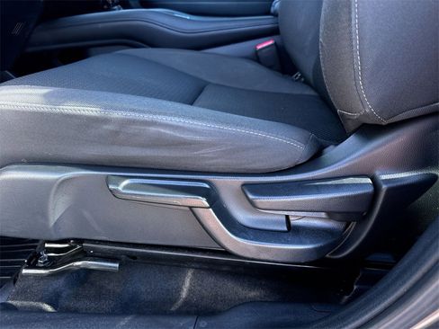 Used 2022 Honda HR-V EX image 12