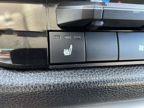 Used 2023 Toyota Tundra SR5 w/ SR5 Premium Package image 21