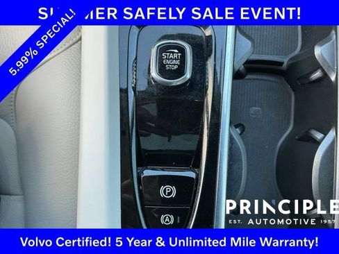 Certified 2025 Volvo XC60 B5 Core AWD/4WD image 21
