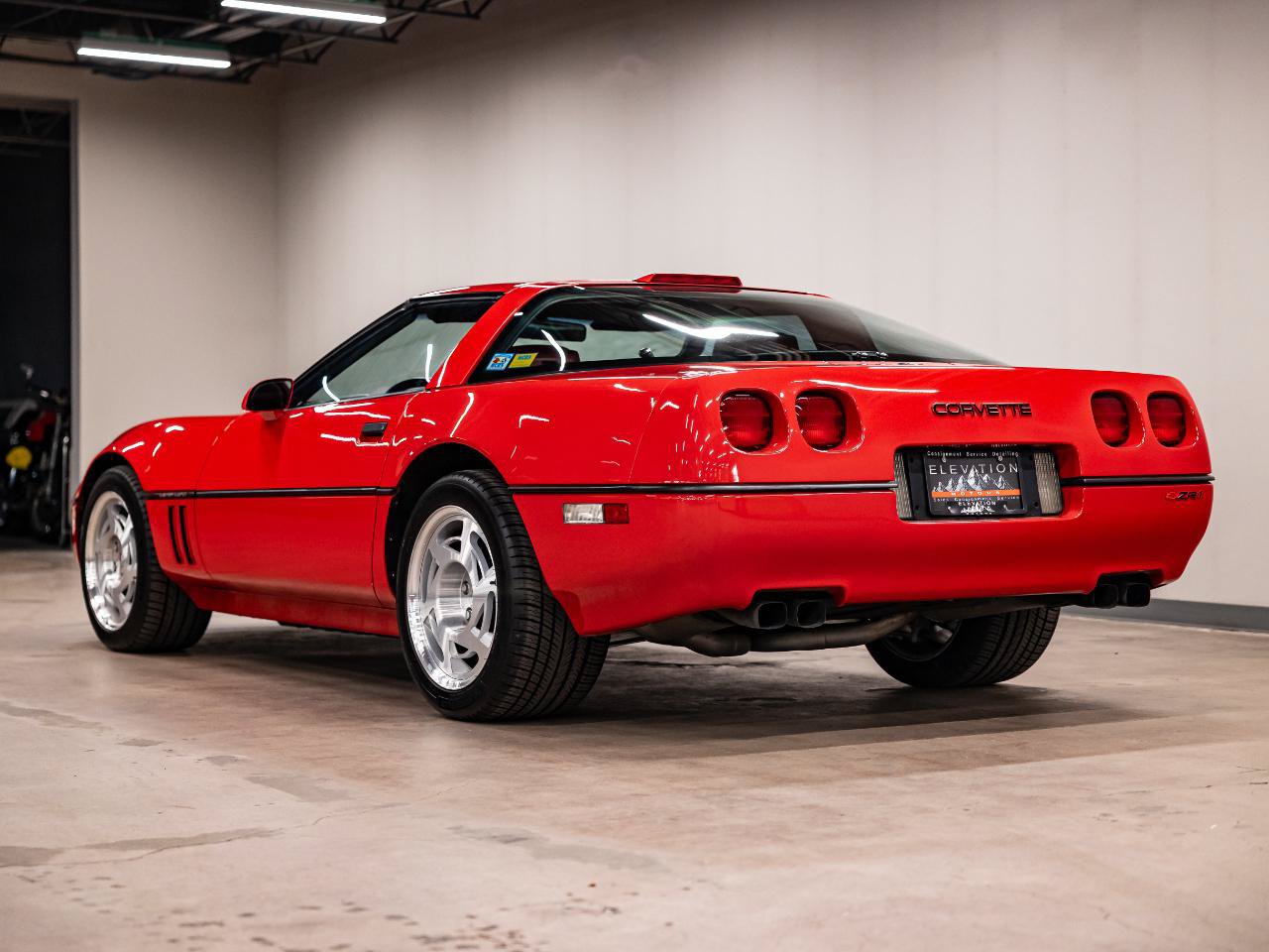 Used 1990 Chevrolet Corvette ZR-1 RWD image 3
