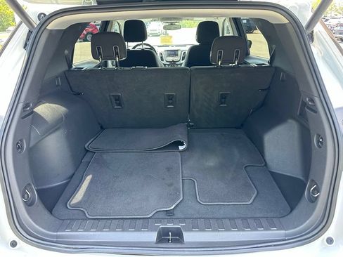 Used 2020 Chevrolet Equinox LT w/ Driver Convenience Package AWD/4WD image 39