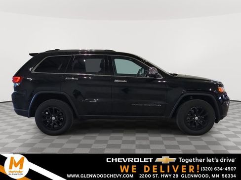 Used 2021 Jeep Grand Cherokee Laredo X image 1