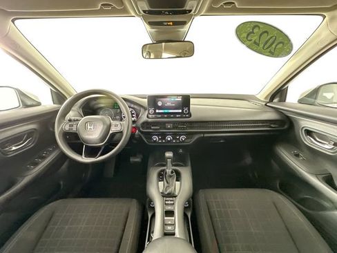 Used 2023 Honda HR-V LX image 3