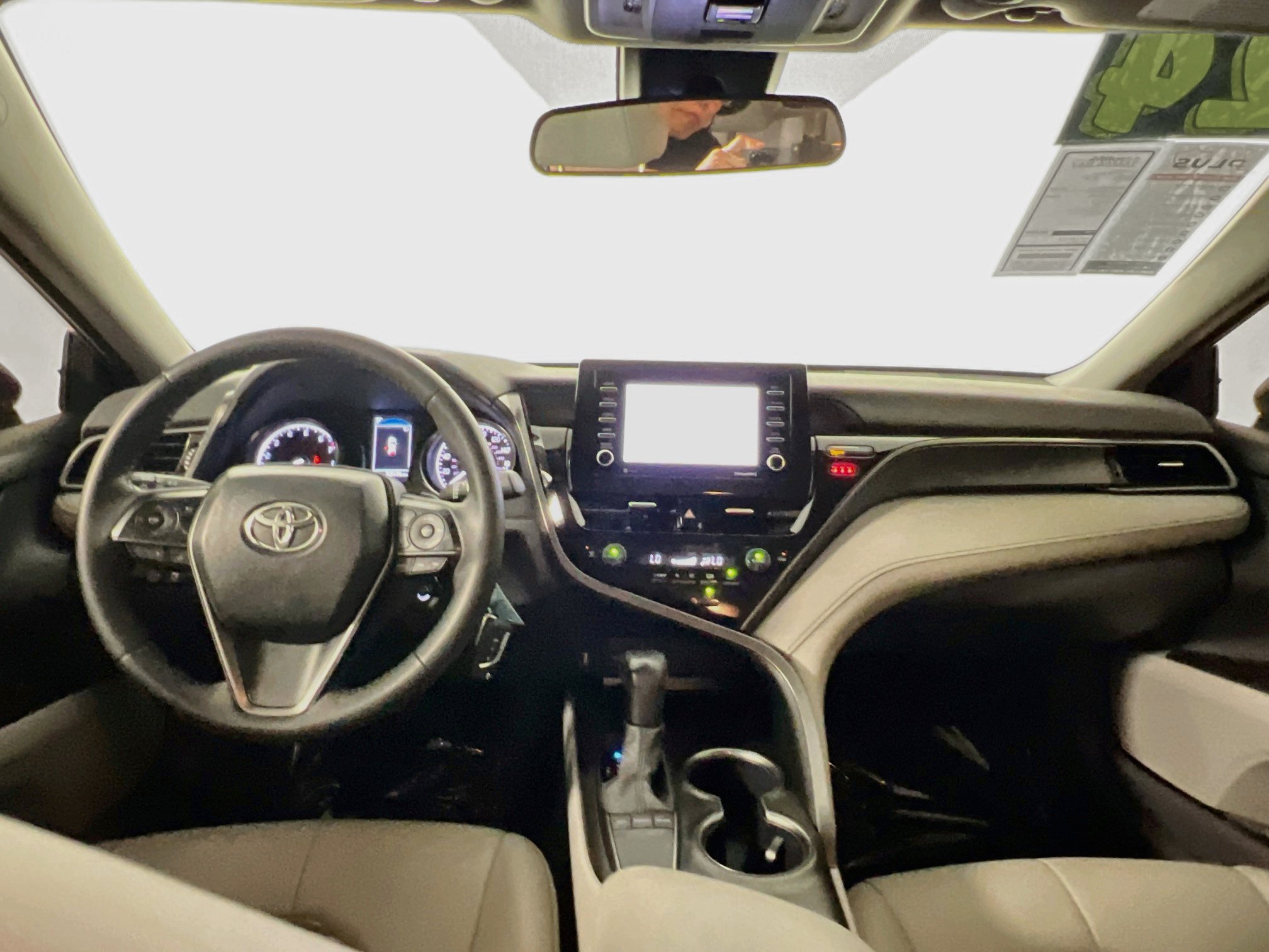 Used 2024 Toyota Camry SE FWD image 29