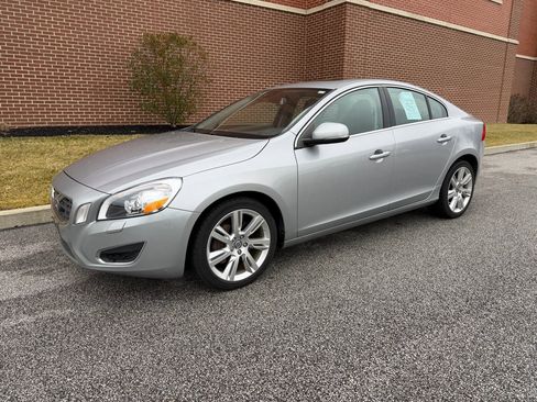 Used 2012 Volvo S60 T6 image 2