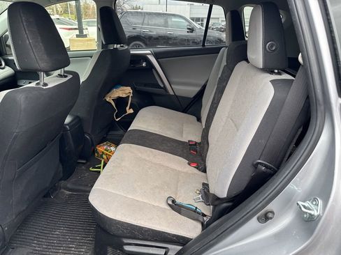 Used 2018 Toyota RAV4 XLE w/ Convenience Package image 16