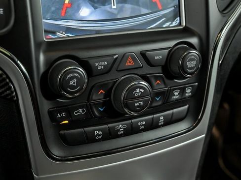 Used 2015 Jeep Grand Cherokee SRT w/ Quick Order Package 26J AWD/4WD image 28