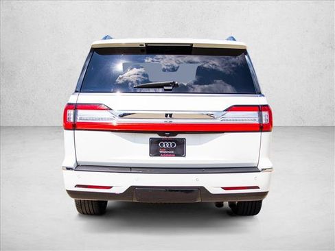 Used 2020 Lincoln Navigator Reserve AWD/4WD image 6