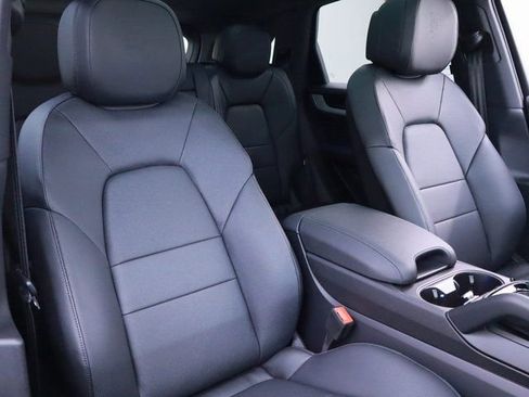 New 2024 Porsche Cayenne S image 32