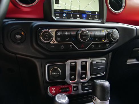 Used 2019 Jeep Wrangler Rubicon AWD/4WD image 22