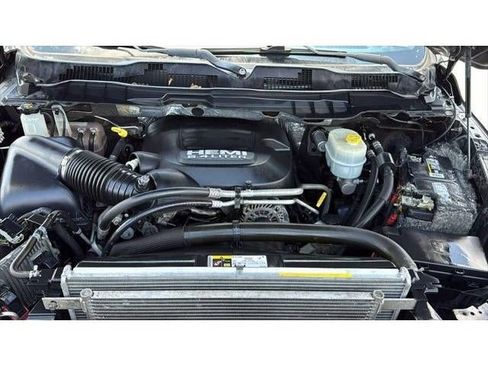 Used 2018 RAM 2500 Laramie w/ Sport Appearance Group AWD/4WD image 35