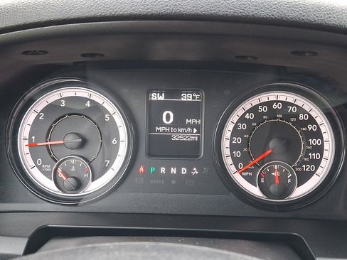 Used 2024 RAM 1500 Classic SLT image 25