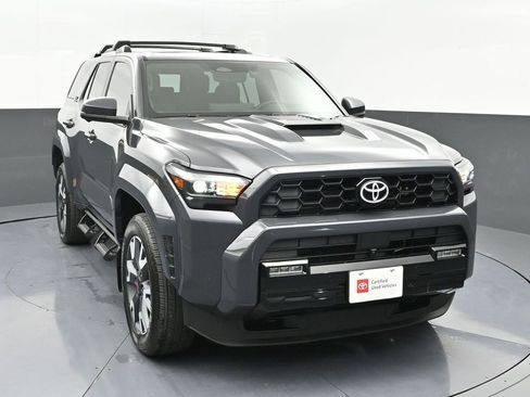 Used 2025 Toyota 4Runner TRD Sport image 3