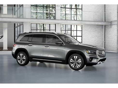 New 2026 Mercedes-Benz GLB 250 4MATIC image 13