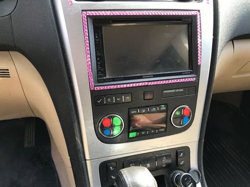 Used 2011 GMC Acadia SLT image 8