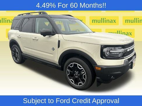 Certified 2025 Ford Bronco Sport Outer Banks w/ Outer Banks Tech Package+ image 1