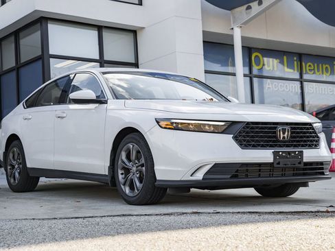 Certified 2024 Honda Accord EX image 1