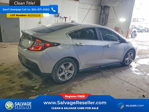 Used 2018 Chevrolet Volt LT FWD image 4