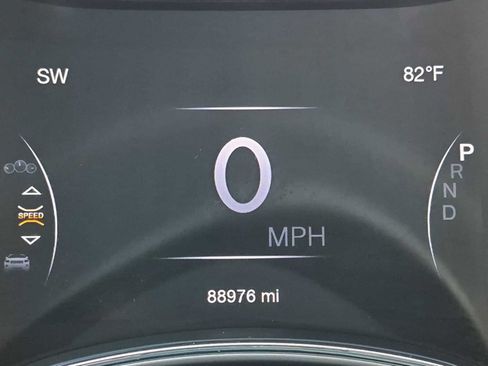 Used 2017 Jeep Grand Cherokee Altitude AWD/4WD image 30