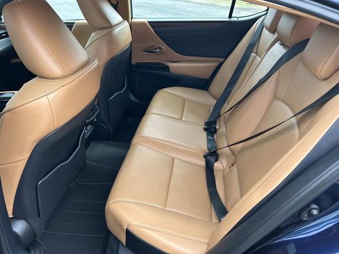 Used 2022 Lexus ES 350 Base w/ Premium Package image 19