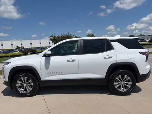 Used 2026 Chevrolet Equinox LT FWD image 5
