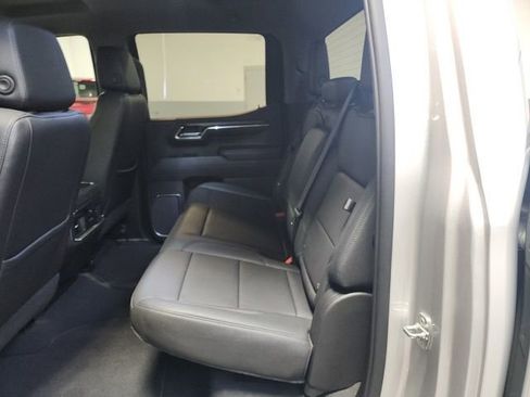 Used 2022 GMC Sierra 1500 SLT w/ SLT Premium Package image 7